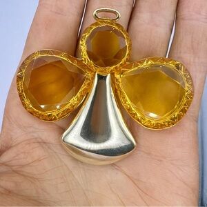 Vintage Angel Brooch Pin – Gold Tone w/ Faceted Amber-Tone Wings ✨